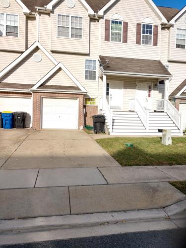 THE BLUE ROOM Luxury suite in Dover (DE)