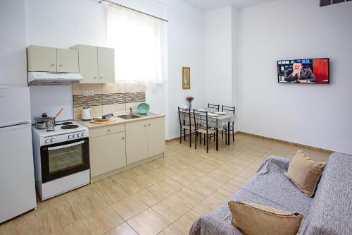 Kitchen, HAROULENA in Kavala