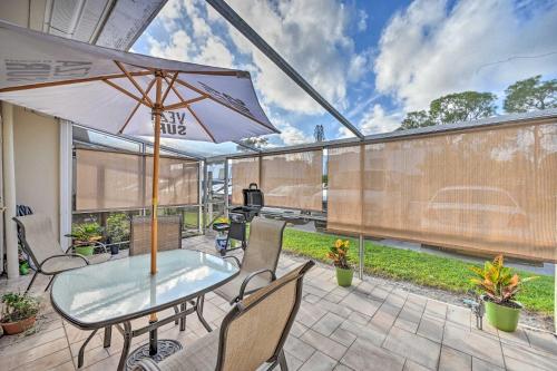 Townhome with Pool Access, 5 Mi to Naples Beach, Naples