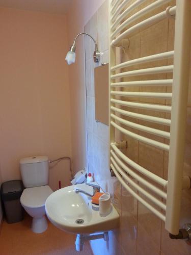 Quadruple Room with Shower image 4