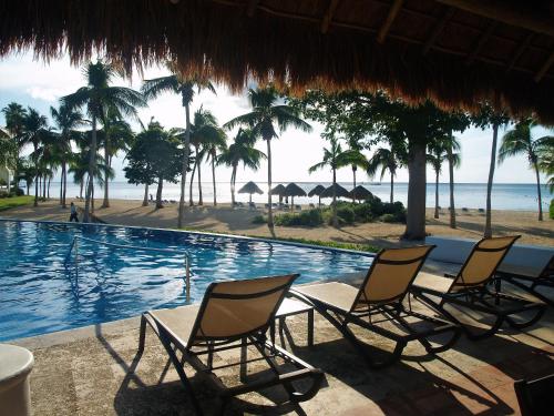 Beachfront Apartment Your Home In Cozumel