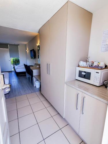 แซนเดอร์ส มอเตอร์ อินน์ (Sandors Motor Inn) in มิลดูร่า