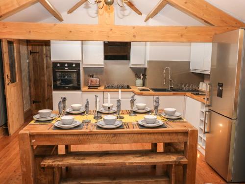 The Carriage House Matlock - image 5