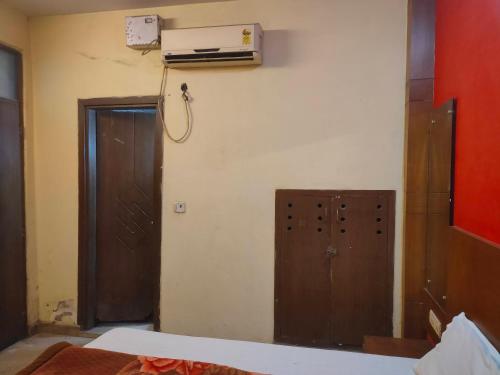 Hotel Nandi Mahadev By WB Inn