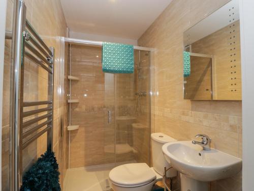 Apartment 3 Scarborough - image 3
