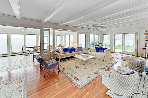 Buzzard Bay Retreat