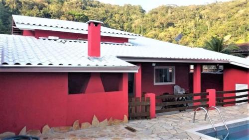 CASA 5Quartos-4 quartos com Ar Condicionado- 2 suítes-Condominio Verde Mar -Piscina -Próx Praia da COCANHA ! Próx à divisa com UBATUBA !