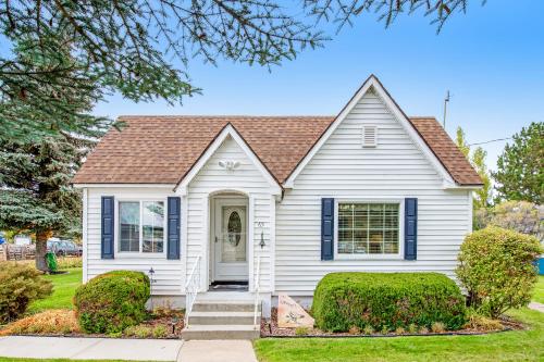 Bear Lake Classic Cottage