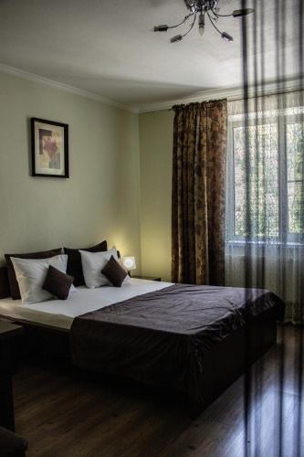 Cocos Hotel - image 14