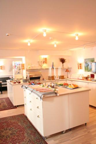 餐廳, 波塞冬酒店 (Hotel Poseidon) in 洛倫斯貝里