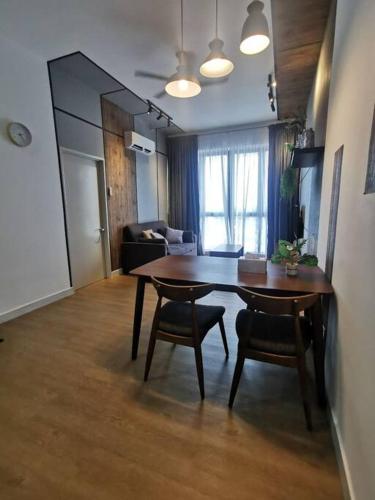 One Bedroom SUITES TROIKA