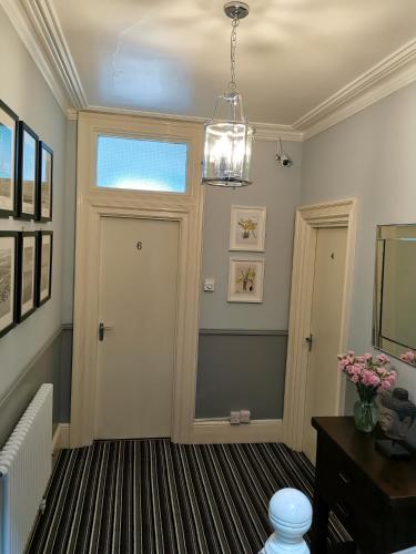 The Elmfield - main image