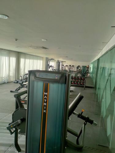 Shell Residences and S Premier Condo Paul's Moa Staycation