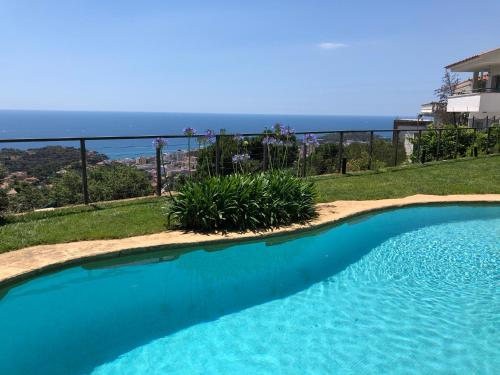 Villa Oasis Costa Brava - Accommodation - Lloret de Mar