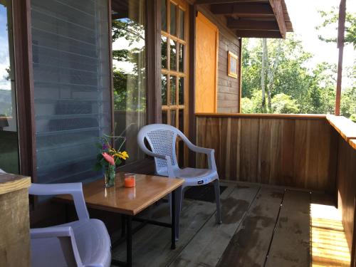 Bella Vista Ranch Ecolodge in เตอร์เรียลบ้า