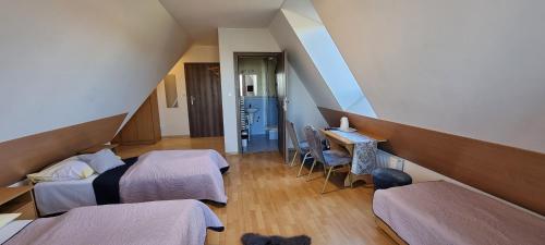 Villa Broniewskiego - Zakopane Apartamenty Pokoje – Zakopane, 