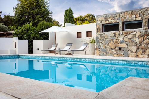 수영장, Cabanas La Escondida in 탄딜