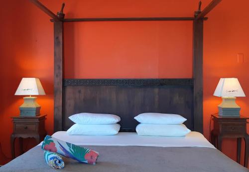 Deluxe King Room image 1