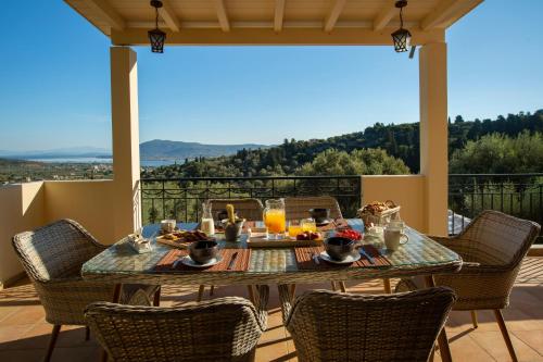 Balcony/terrace, Villa Daphne, Inoro Villas in Svoronata