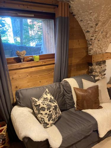 Two Bedroom Apartment La Voute, Chandon near Meribel - Sleeps 4 Adults or 2 Adults and 3 Children