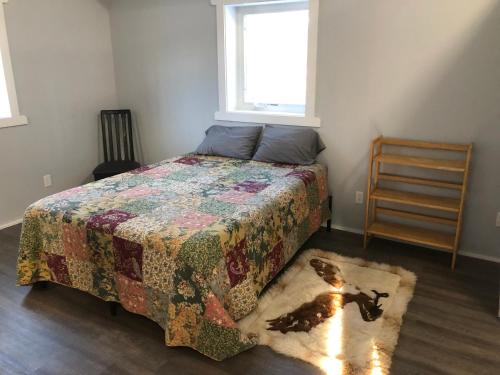 2 queen beds, 1 sofa bed
