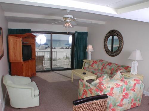Landmark Holiday Beach a VRI resort - image 7