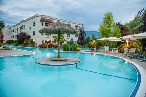 Piscină, Hilltop Inn - Salmon Arm in Salmon Arm