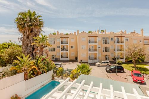 SeaScape Villa Private Pool & Rooftop Jacuzzi with sea view near Manta Rota Beach