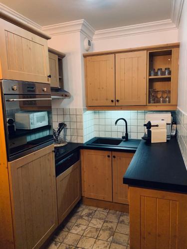 Kitchen, Arc 1950 aux pieds des pistes near Mount Pourri