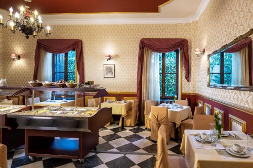 Halepa Hotel - image 10