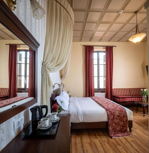 Halepa Hotel - main image