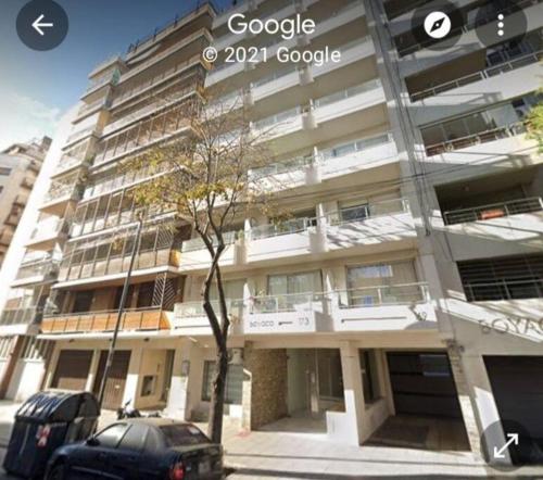Amplio monoambiente en edificio moderno, Buenos Aires