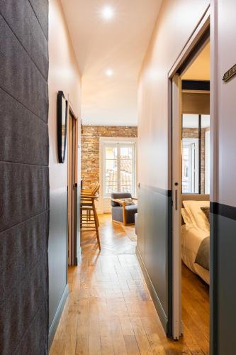 Host Inn Natty Sūite - 로비