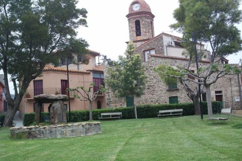 附近景點, la pedrera in 埃斯波利亞