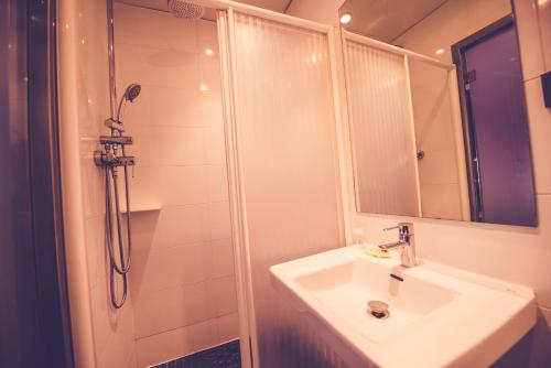 Hostal Prado - image 12