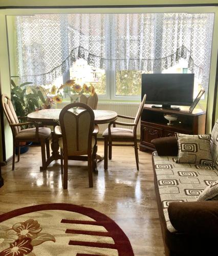 . La SYMO apartament STRAJA Lupeni