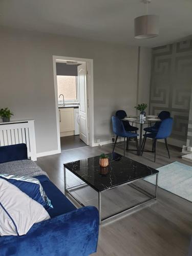 East King Street Apartment gîte à louer Helensburgh Upper Railway Station