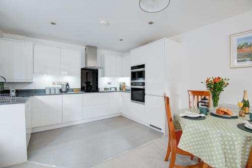 Spire View - New Forest Holiday Home in Lyndhurst