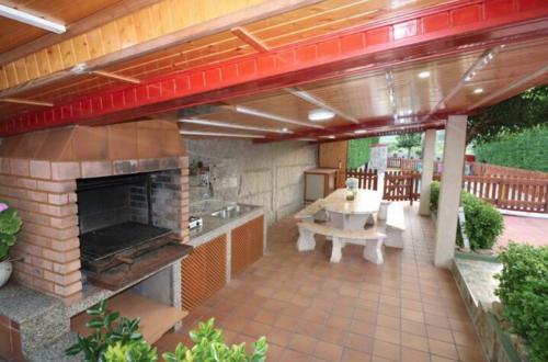  Casa con piscina entorno rural in Pontevedra