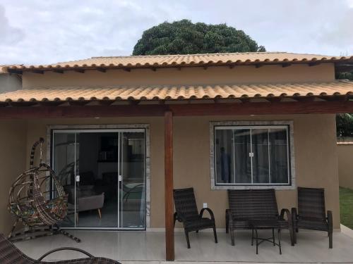 Casa c piscina / churrasqueira em unamar Cabo frio