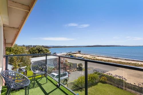 Two-Bedroom Apartment with Sea View