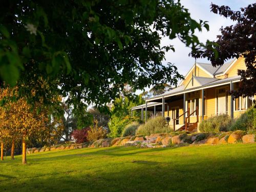 Loddon Retreat- picturesque country escape in Glenlyon
