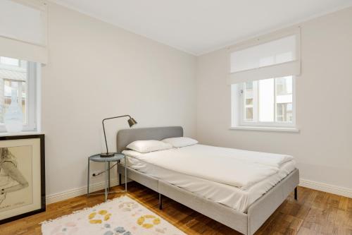 Charming 1BR in Superb Location, Free Parking & Wi-Fi, Таллин (фото 8)