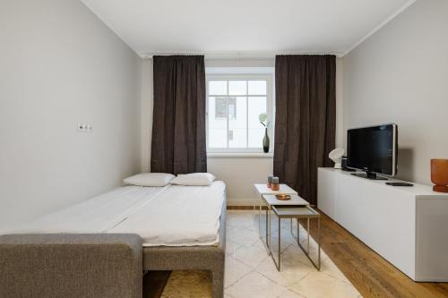 Charming 1BR in Superb Location, Free Parking & Wi-Fi, Таллин (фото 7)
