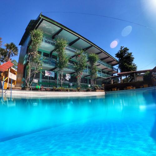 Swimming pool, Lucena Fresh Air Hotel in Lucena