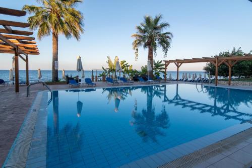 Belussi Beach Hotel & Suites - image 8