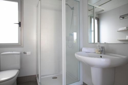 Apartamentos Castellmar - Apartment - Castelldefels