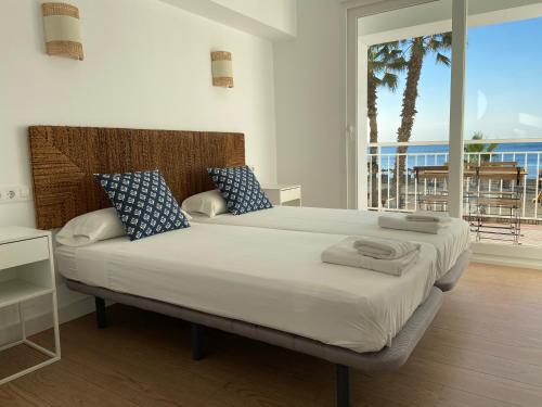 Malagueta Beach Front Mediterranean Apartment