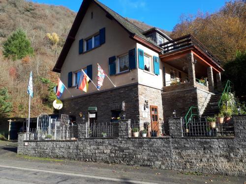Haus am Dekernbach in Cochem, Deutschland