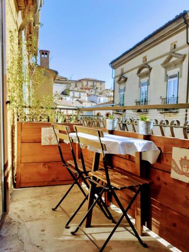 LE ORIGINI casa in borgo tipico lucano in Trivinjo